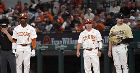 No 1 Texas Baseball Enters Season With High Expectations Burnt Orange Nation No 1 Texas Baseball Enters Season With High Expectations Burnt Orange Nation