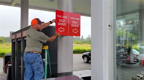 No Oregon Gas Stations Are Not Required To Offer Self Service Kgw Com
