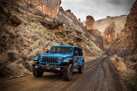 Off Roading In The 2024 Jeep Wrangler Sahara