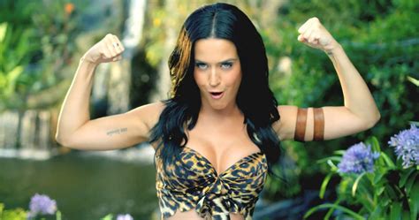 On This Day In 2013 Katy Perry Unleashed Her Empowering Anthem Roar The Music Video Set In A Lush Jungle Was Actually Filmed On A Los Angeles Soundstage With Massive