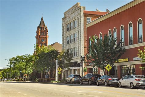 Opinion Urbana Remains Superior To Champaign The Daily Illini Opinion Urbana Remains Superior To Champaign The Daily Illini