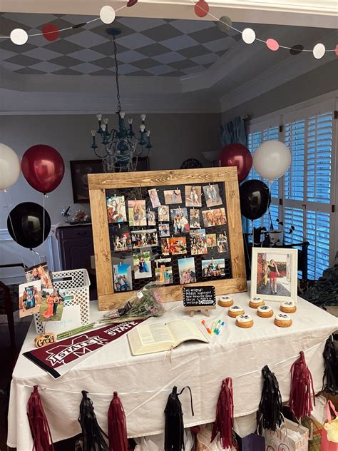 Photo Display Ideas For Grad Party