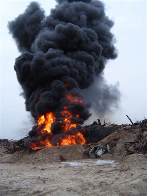 Photo Essay The Burn Pits Of Iraq And Afghanistan Pbs News