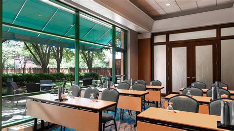 Photo Gallery Courtyard Chicago At Medical District Uic Photo Gallery Courtyard Chicago At Medical District Uic