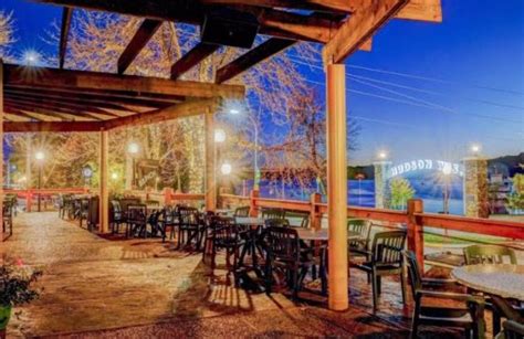 Pier 500 In Hudson Wi