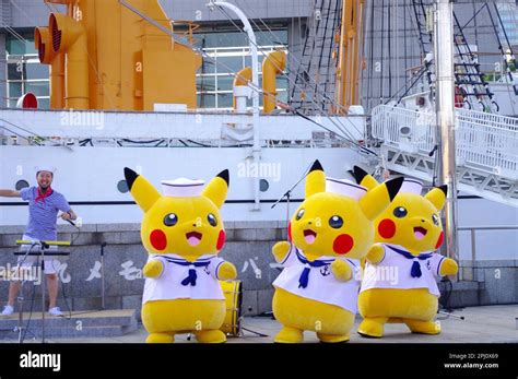 Pikachu Costume Hi Res Stock Photography And Images Alamy