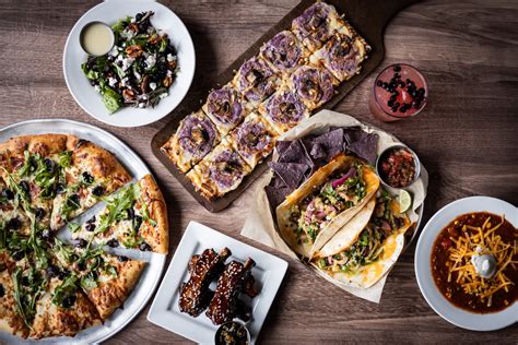 Pizza Restaurant And American Food Near Me In Kalispell Mackenzie