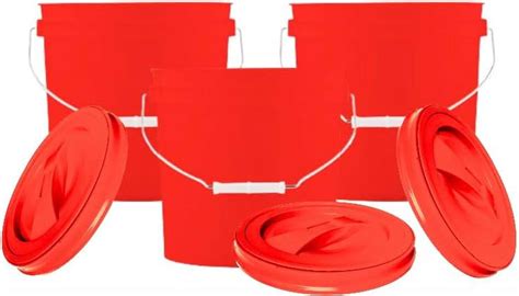 Plastic Bucket House Naturals 3 Pack 2 Gallon S Bpa Free Red Plastic With Lids Food Grade Bucket