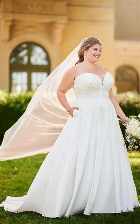 Plus Size Strapless Wedding Dress