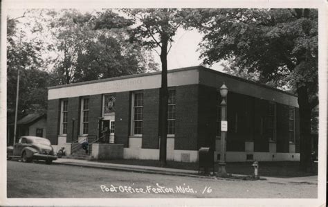 Post Office Fenton Michigan Postcard