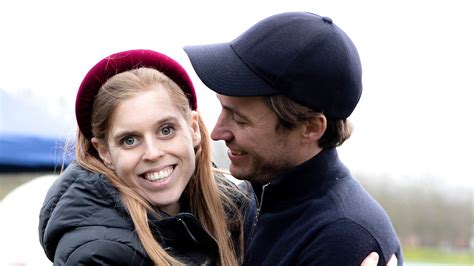 Princess Beatrice Gives Birth To Daughter Shares 1St Photo Abc News