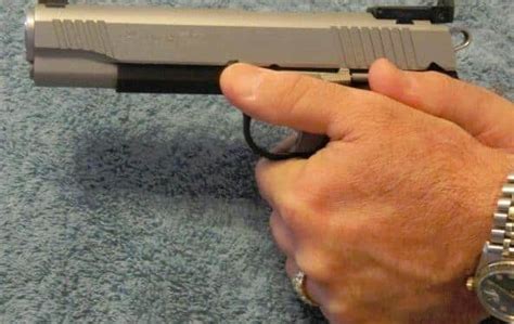 Proper Grip Guidelines Techniques For Recoil Control Usa Carry Proper Grip Guidelines Techniques For Recoil Control Usa Carry