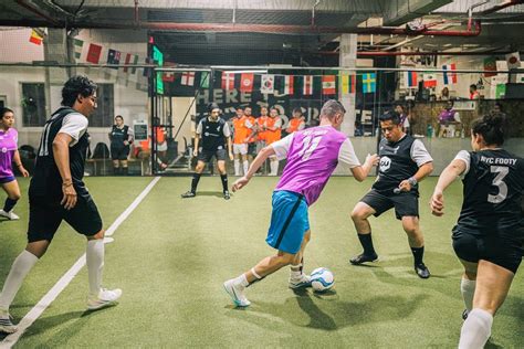 Register For Astoria U90 Soccer Center Indoor Leagues Nyc Footy