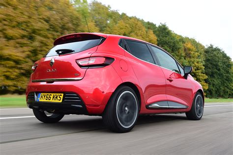 Why Choose Renault Automatic Cars for Smooth and Easy Driving