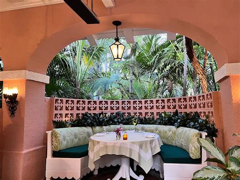 Reservation At Polo Lounge Restaurant Burbank Keys