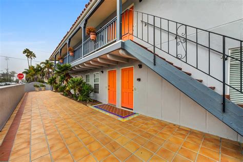 Sail Into February The Right Way With Solis Isla Vista Sbcc Ucsb Islavistaliving Studenthousing Sbharbor