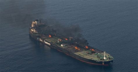 Salvors Begin Oil Removal From Greek Tanker Damaged In Houthi Attacks Salvors Begin Oil Removal From Greek Tanker Damaged In Houthi Attacks