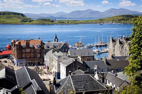 Scotland S Prettiest Seaside Town These 5 Spots In Oban Make The Case Tartan And Teacups Scotland S Prettiest Seaside Town These 5 Spots In Oban Make The Case Tartan And Teacups