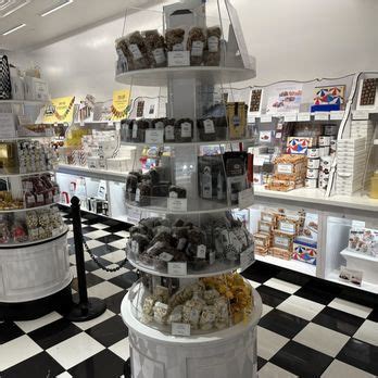 See S Candies Updated August 2025 136 Photos Amp 72 Reviews 10250