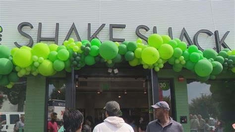 Shake Shack Garden City