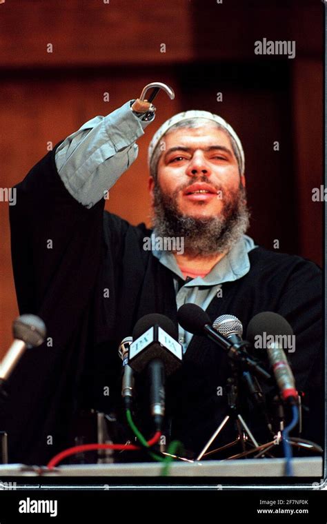 Sheikh Abu Hamza Al Masri January 1999At His Press Conference At The Conway Hall In London Stock Photo Alamy