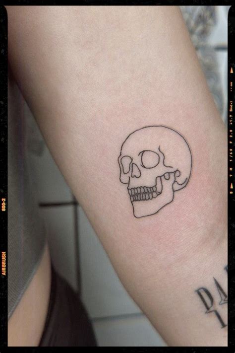 Simple Skull Tattoo Simple Skull Tattoo