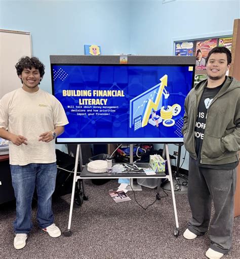 Skyline Black And Brown Scholars Builds Financial Literacy Skyline Shines