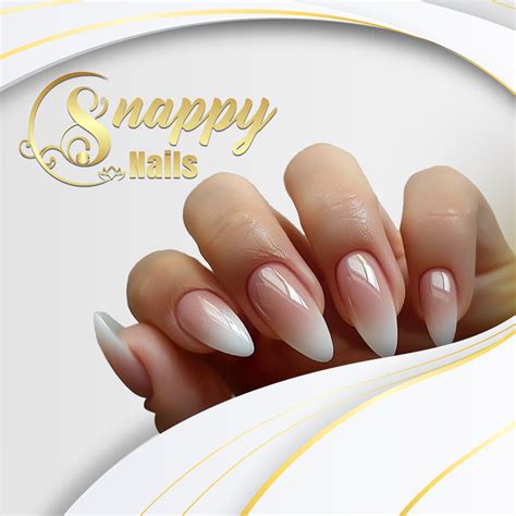 Snappy Nails: Stunning Tips for a Perfect Manicure