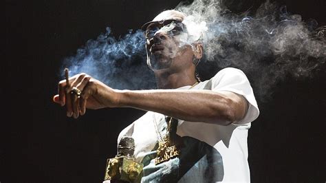 Snoop Dogg Gives Up Smoking After Years Of Marijuana Use
