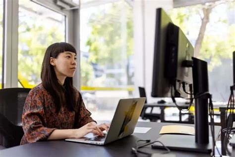 5 Top Schools Online