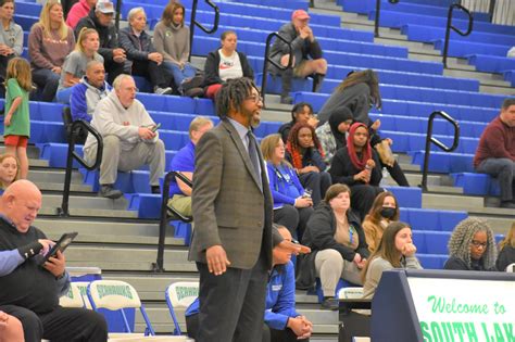 South Lakes High School Seniors Honored With Scholarships From Local