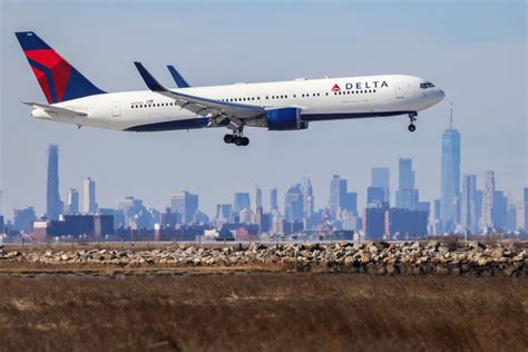 Stowaway Discovered Mid Air On Delta Flight From New York To Paris