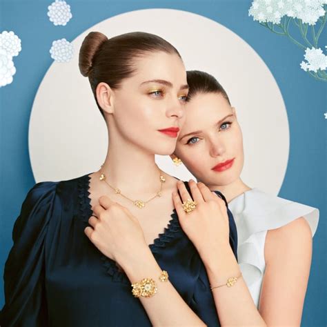 Style Edit Van Cleef Arpels Unveils 4 Stunning Rose De No L Pieces In Celebration Of The Holiday Season From Pendants To Earrings In Eye Catching Combinations And Sporting Floral Motifs South Style Edit Van Cleef Arpels Unveils 4 Stunning Rose De No L Pieces In Celebration Of The Holiday Season From Pendants To Earrings In Eye Catching Combinations And Sporting Floral Motifs South