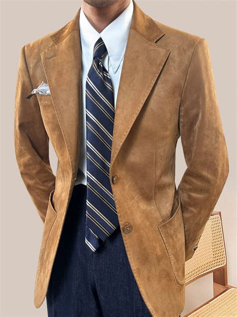 Styling Tips: How to Wear a Suede Blazer for Effortless Elegance