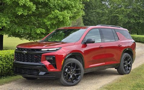 Swipe The 2025 Chevrolet Traverse Is A Midsize Suv That Offers A Blend Of Performance Spaciousness And Modern Technology Under The Hood It Features A Turbocharged 2 5 Liter Inline Four Engine Delivering 328 Horsepower And