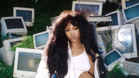 Sza Drops Surprise Ctrl Deluxe Album Maintains 5 Year Run On