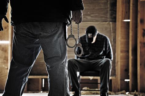 Techniques To Break Free From A Kidnapper S Restraints Recoil Offgrid