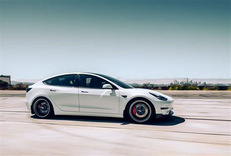 Teslas Vs Chevrolet Evs Comparison Felix Chevrolet La Teslas Vs Chevrolet Evs Comparison Felix Chevrolet La