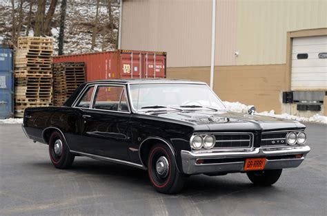 Tested 1964 Pontiac Gto Takes On Ferrari S Gto