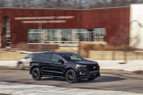 Tested 2021 Ford Edge St Line Pretends To Be Athletic