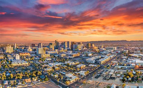 The 8 Best Phoenix Neighborhoods To Call Home In 2025
