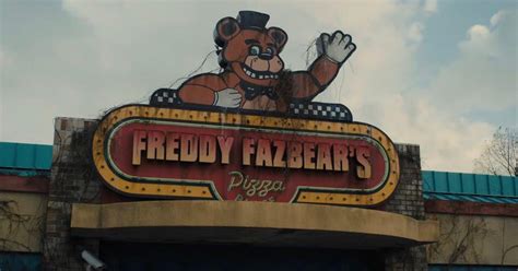 The Announcement Of The Real Life Freddy Fazbear S Pizza Service Made Me Want To Sketch A Delivery Man Toy Freddy To Go With The Current Promo Art R Fivenightsatfreddys