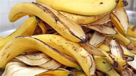 The Benefits Of Eating Banana Peels Wcnc Com
