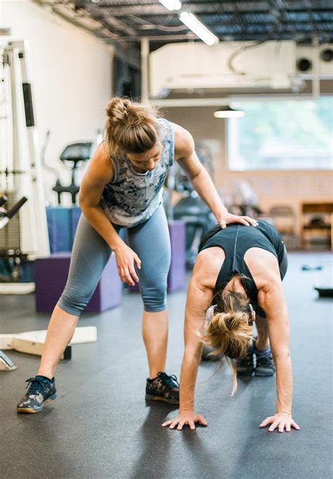 The Empowering Choice 6 Benefits Of Having A Female Fitness Trainer