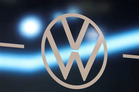 The Evolution History Of Volkswagen S Iconic Logo By Emma Robert Medium