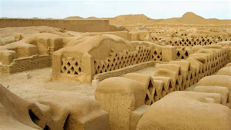 The Fascinating History Of Chan Chan Peru S Ancient City