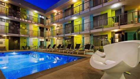 The Hollywood Franklin Hotel Near Universal Studios Los Angeles Room Prices Reviews Travelocity