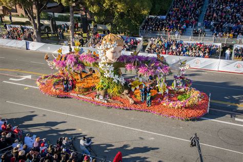 The Kaiser Permanente Rose Parade Float Has 40 000 Roses Latf Usa News
