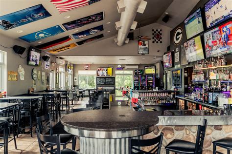 The Neighbors Bar And Grille The Village Of Waukesha Waukesha Wi