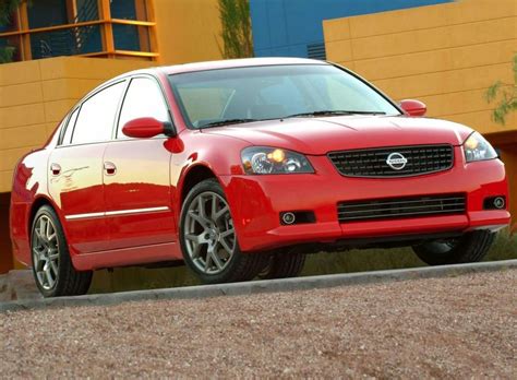 The Short Lived Nissan Altima Se R Tried To Be A Family Sedan And A Sports Car Holy Grails The Autopian The Short Lived Nissan Altima Se R Tried To Be A Family Sedan And A Sports Car Holy Grails The Autopian